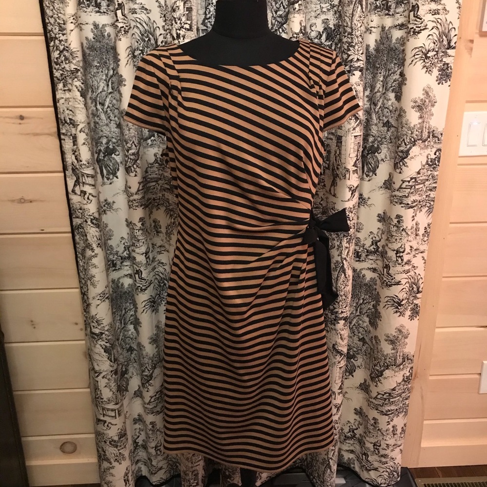 Spense knit Tan and Black EUC Dress  Great Travel Dress Size 12